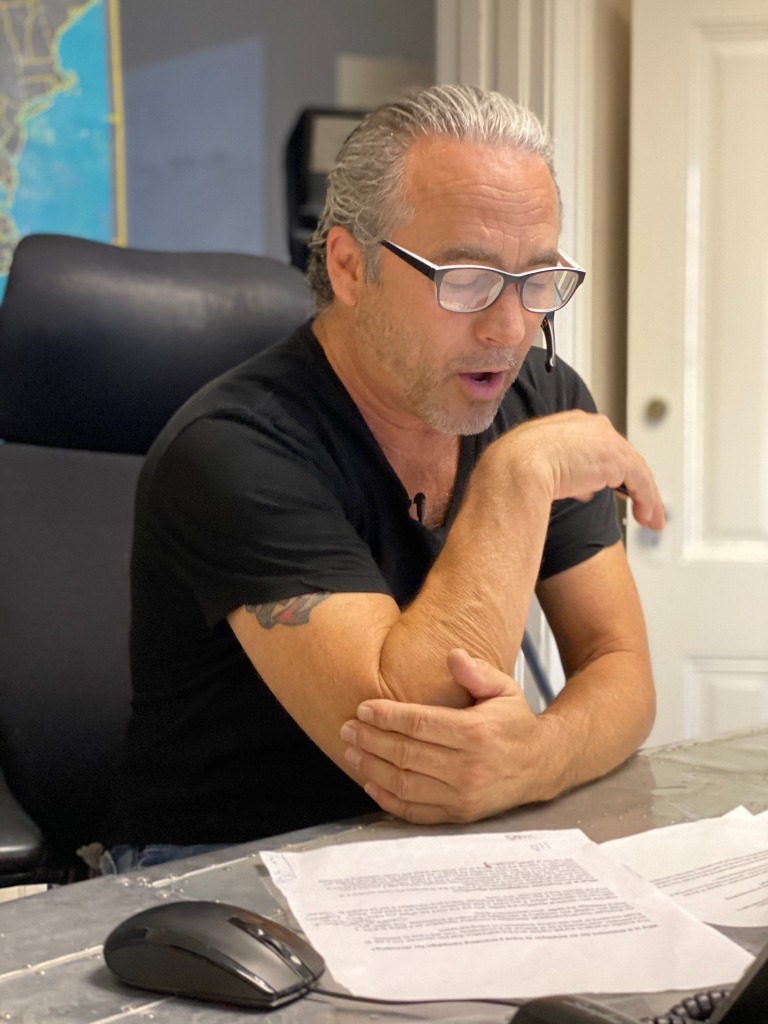 Jack Whatley conducting executive strategy desk session